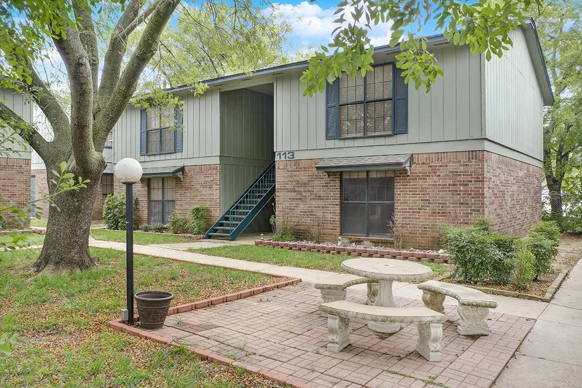 Bonnie Green in Denton, TX (12)