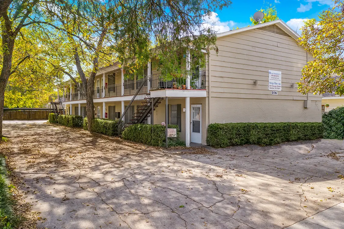 Struga Place in Denton, TX (10)